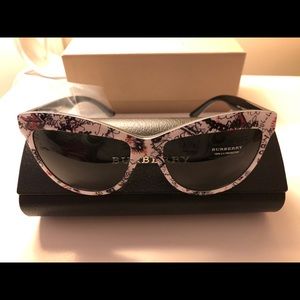 Burberry sunglasses